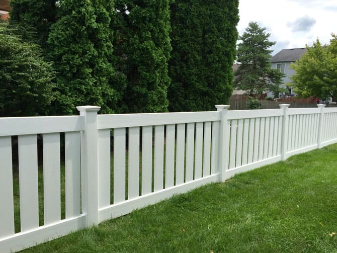vinyl fence in noblesville indiana backyard