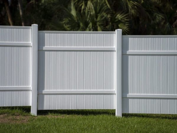 Vinyl commercial fence