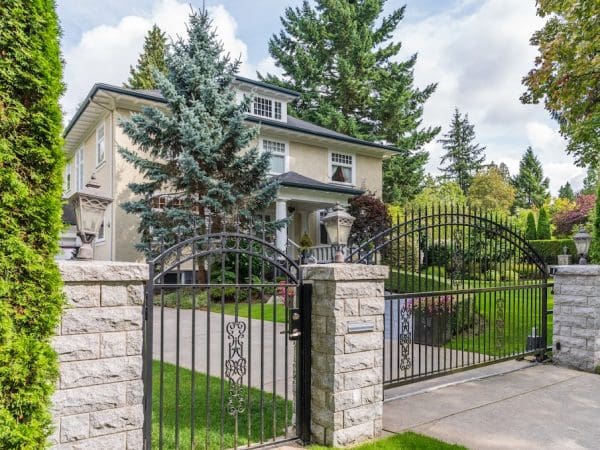 Metal Gate Installation